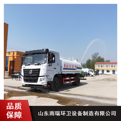 園林綠化噴灑車 城市環(huán)境的綠色守護(hù)者